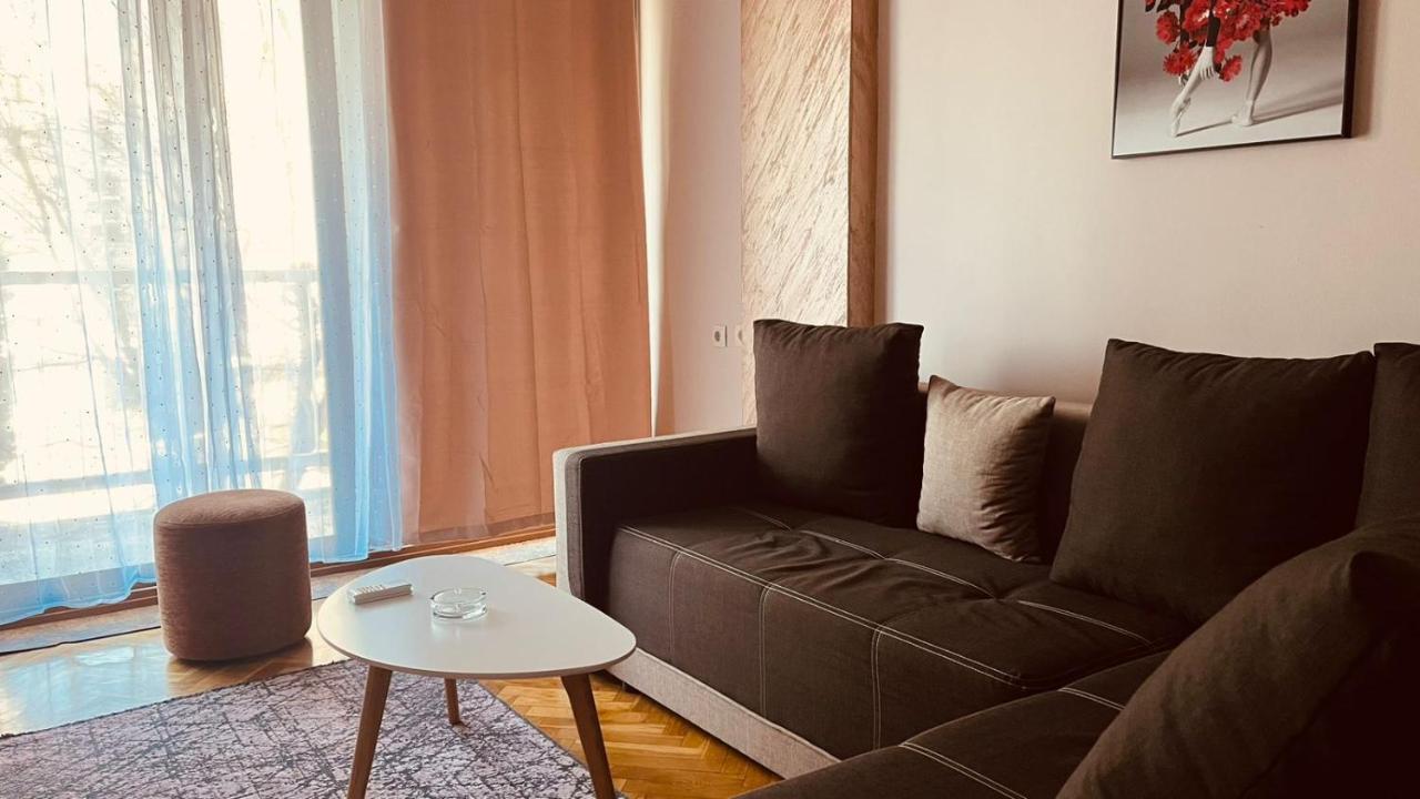 Majdini Clock Tower Apartman Podgorica Zewnętrze zdjęcie